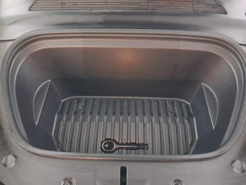 Tesla Model Y, 2021