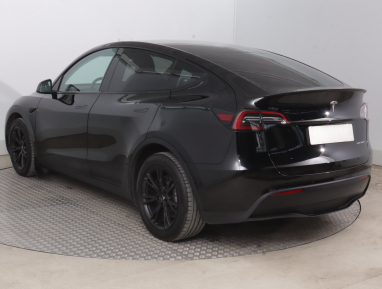 Tesla Model Y - 2021
