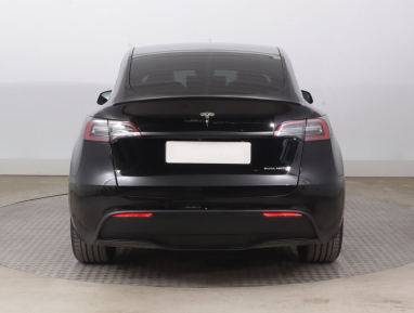 Tesla Model Y - 2021