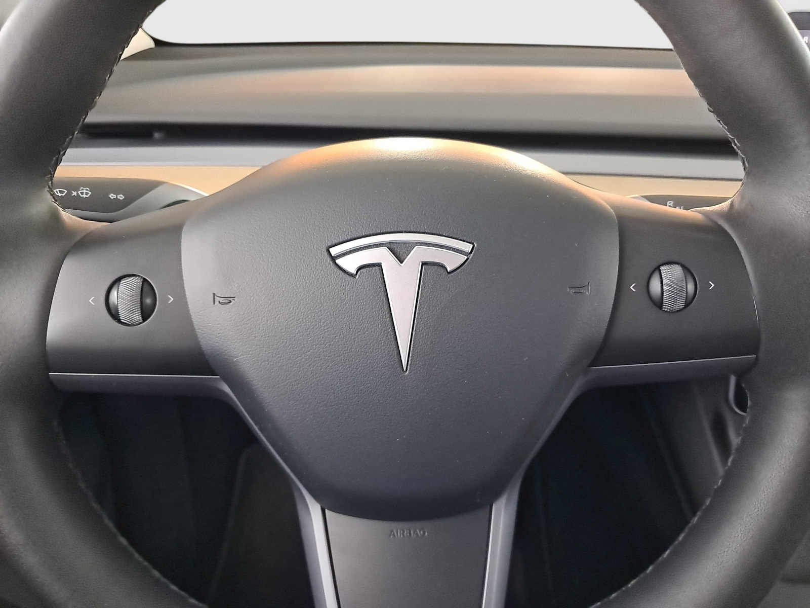 Tesla Model Y - 2021