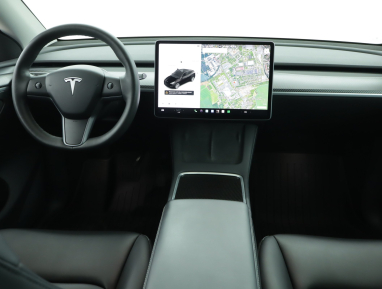 Tesla Model Y - 2021