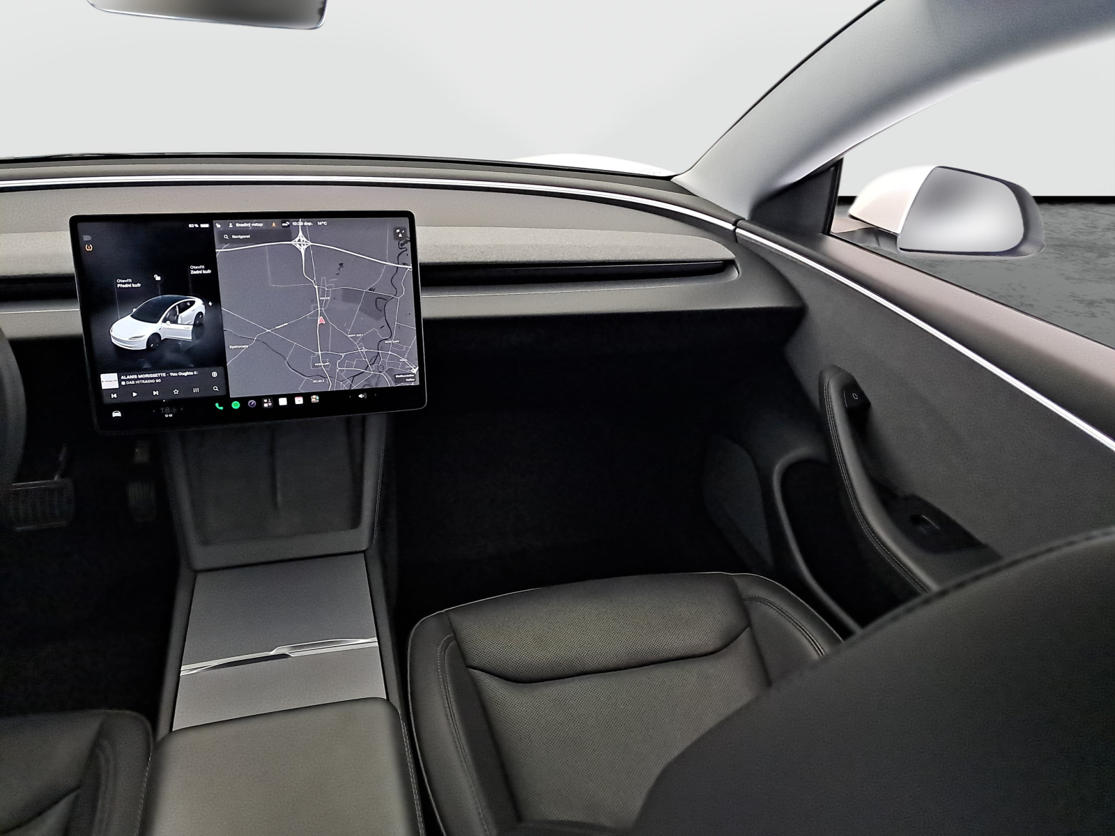 Tesla Model 3 Standard Range Plus – fotografie 11