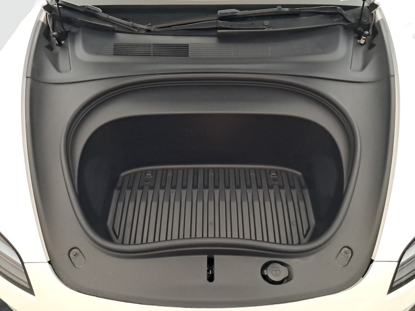 Tesla Model 3, 2023