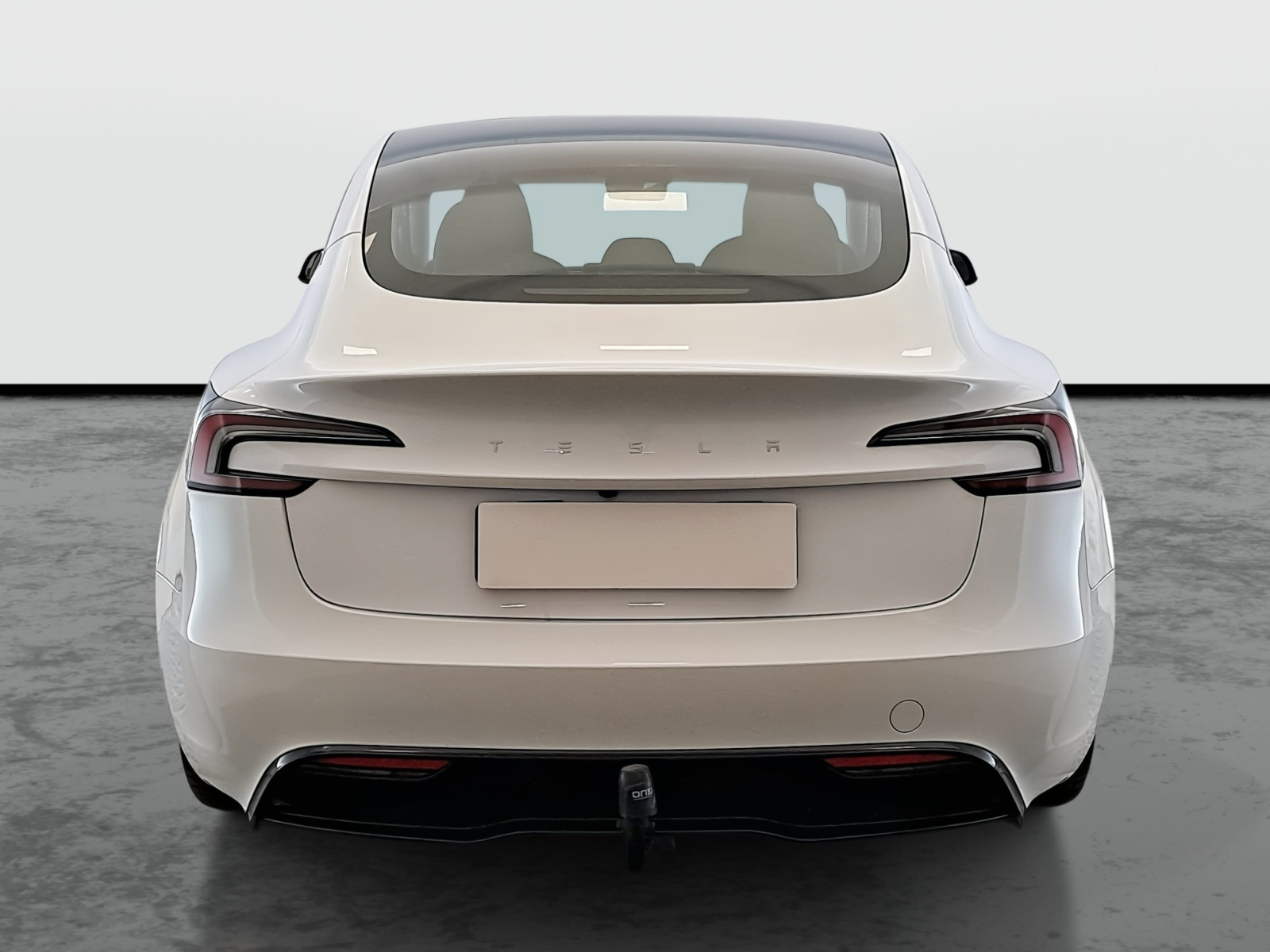 Tesla Model 3 - 2023