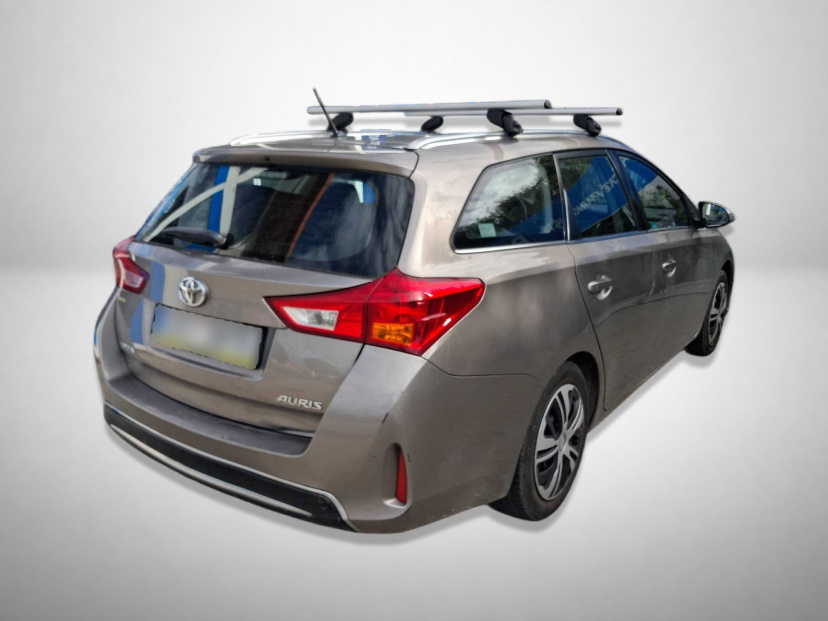 Toyota Auris, 2013