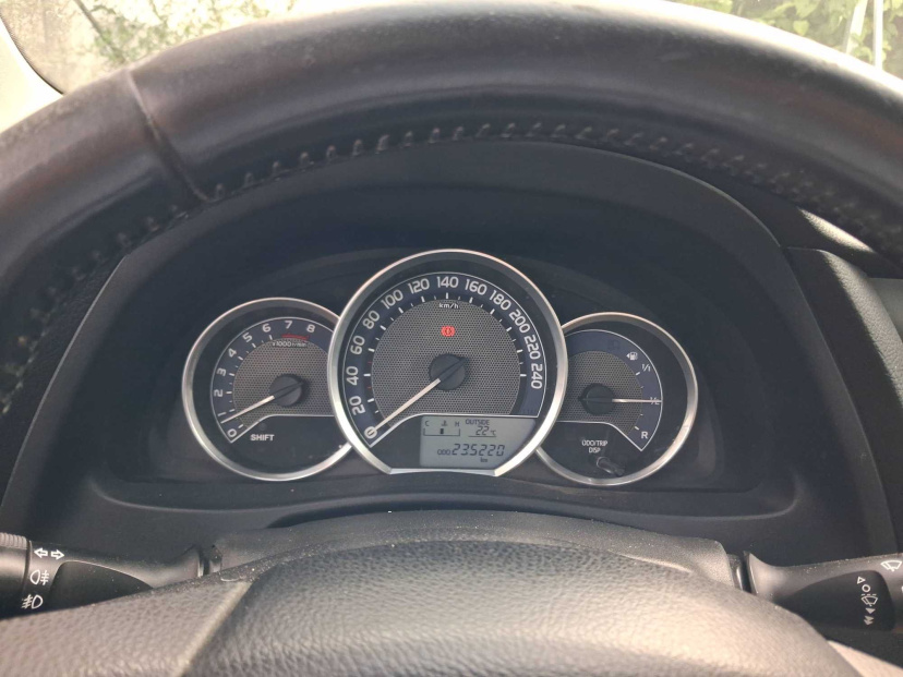 Toyota Auris, 2013