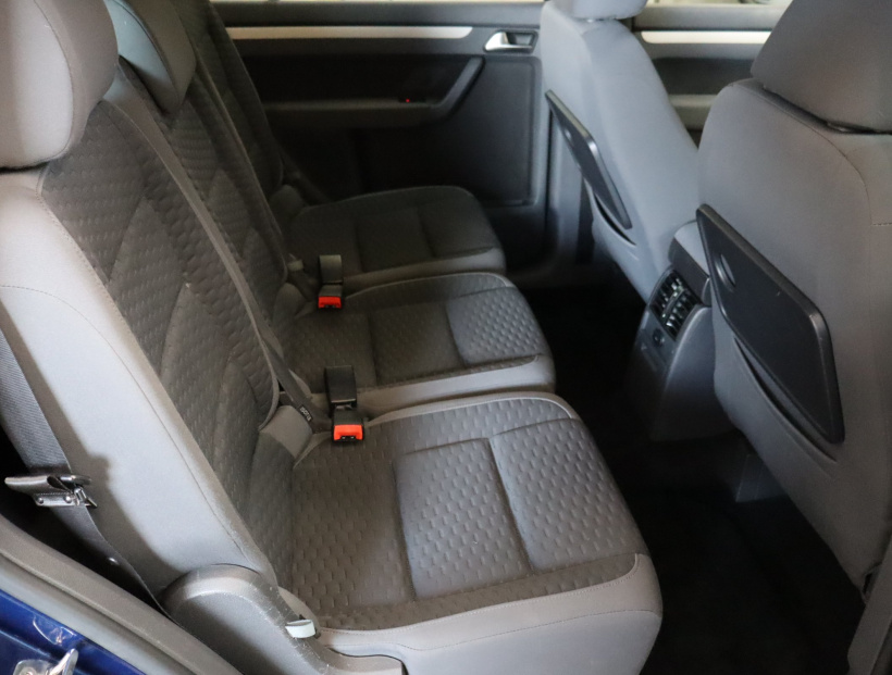 Volkswagen Touran, 2010