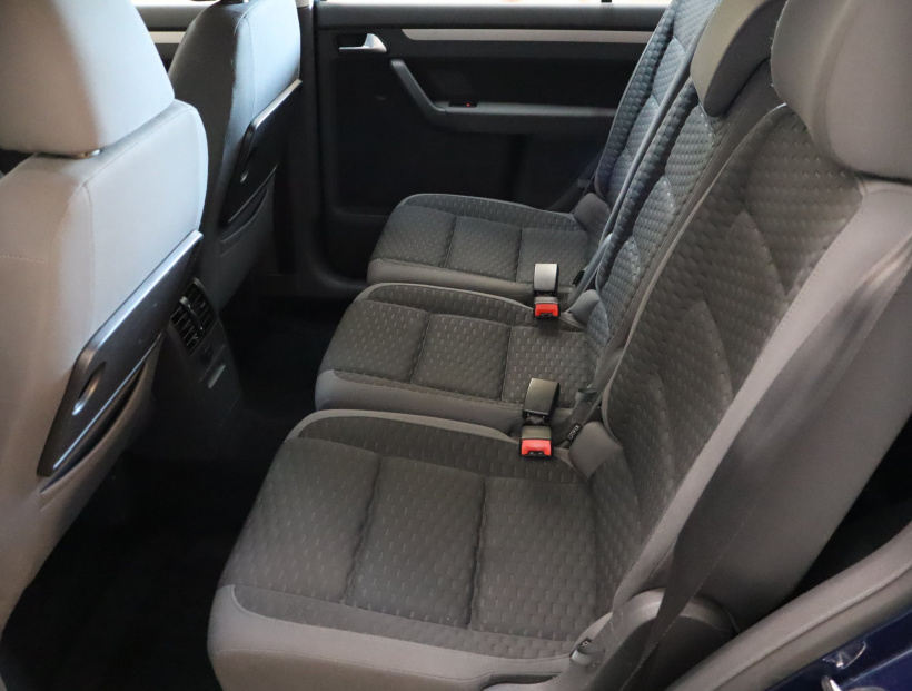 Volkswagen Touran, 2010