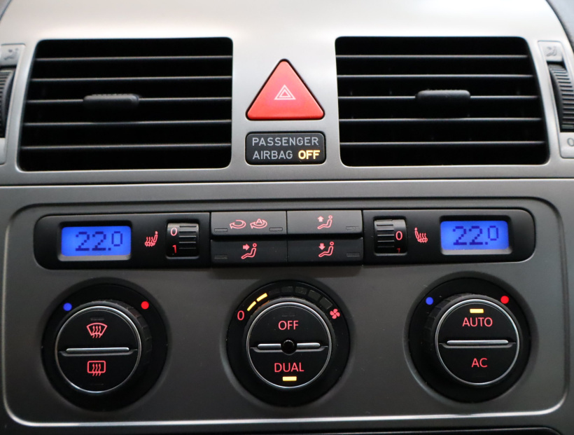 Volkswagen Touran, 2010