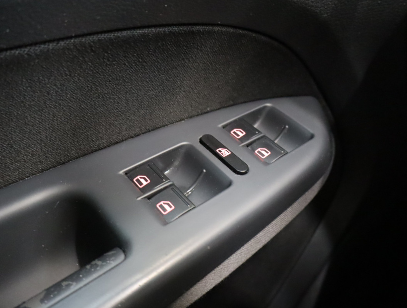Volkswagen Touran, 2010