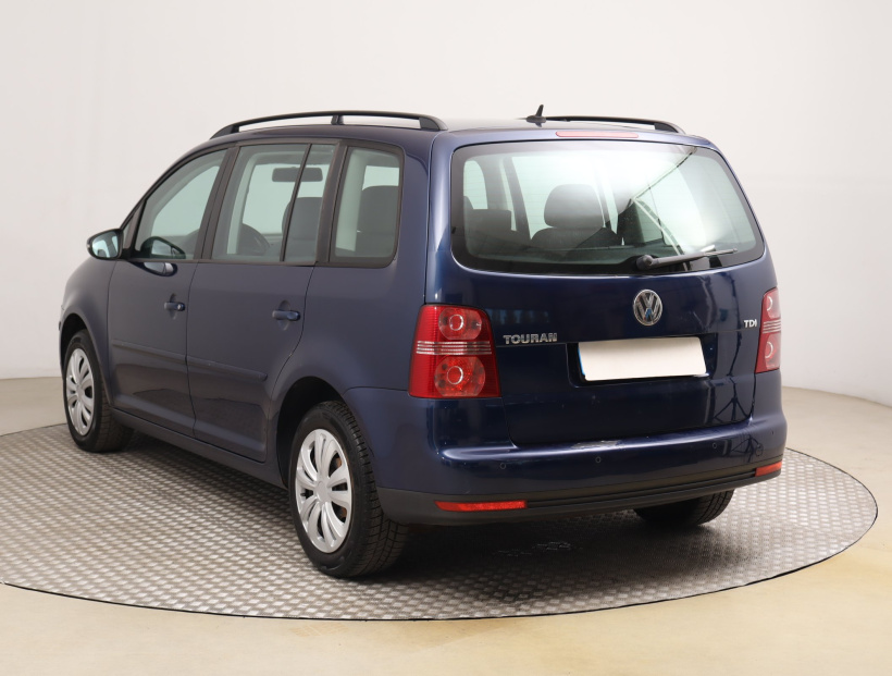 Volkswagen Touran, 2010