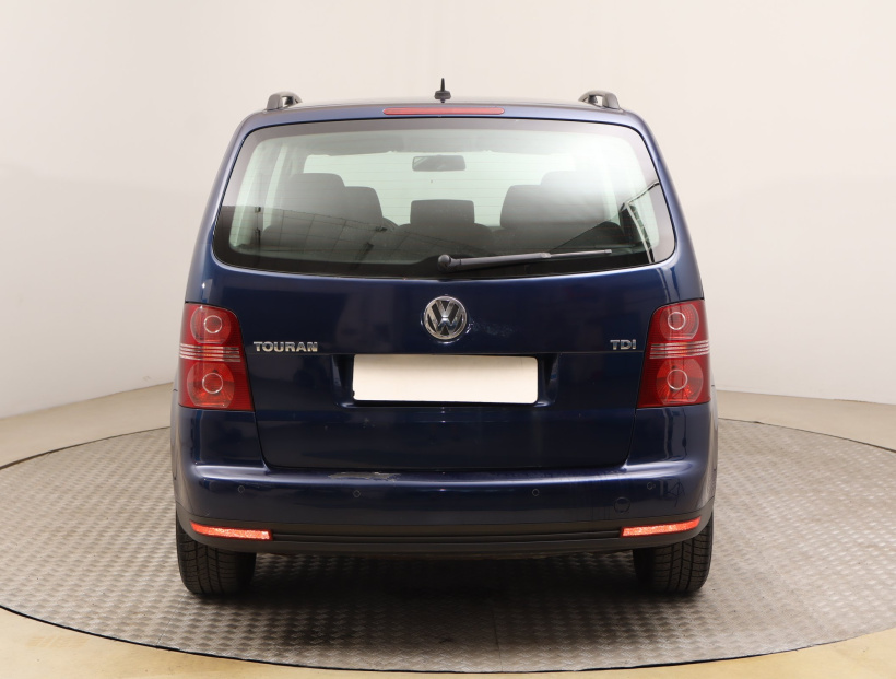 Volkswagen Touran, 2010