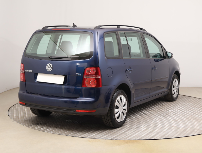 Volkswagen Touran, 2010