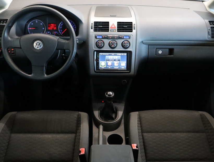 Volkswagen Touran, 2010