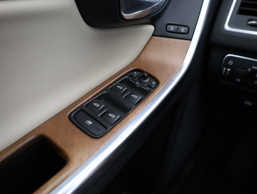 Volvo XC60, 2016
