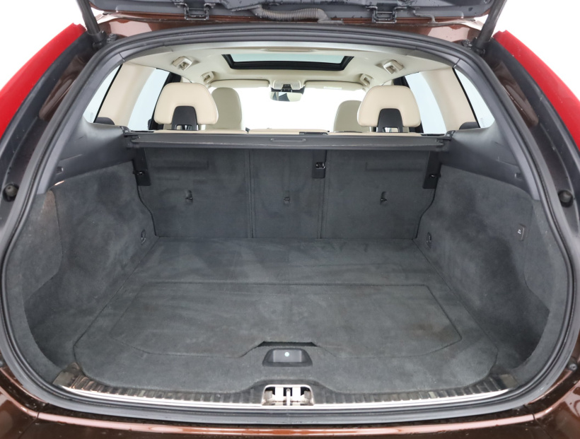 Volvo XC60, 2016