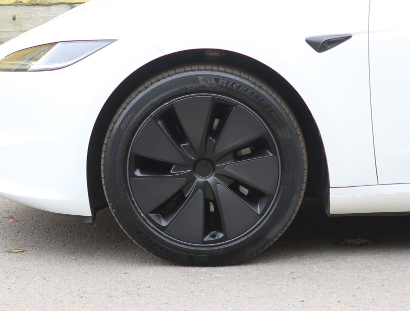 Tesla Model 3, 2023