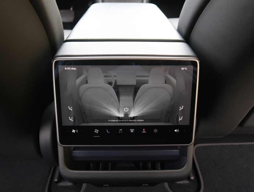 Tesla Model 3, 2023
