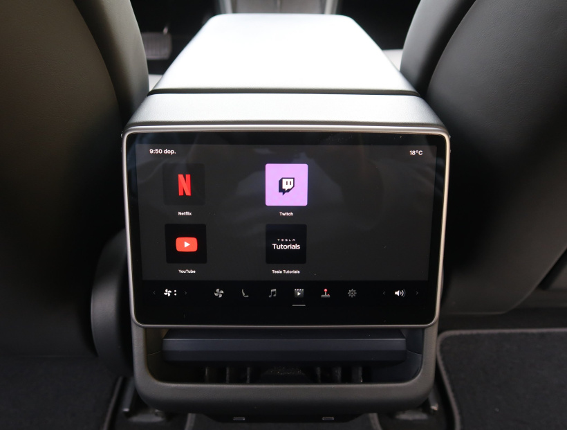 Tesla Model 3, 2023