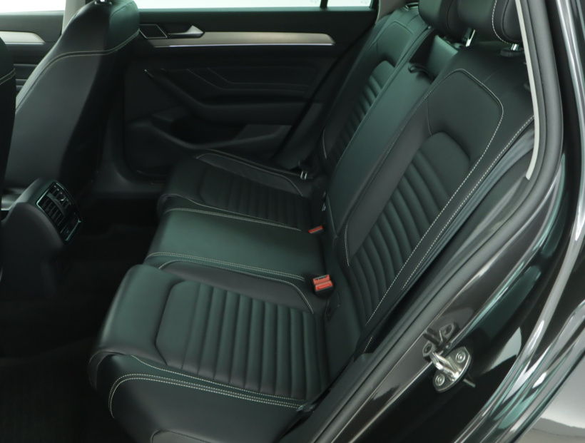 Volkswagen Passat, 2020