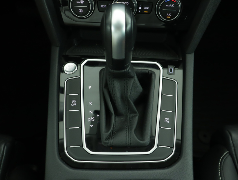 Volkswagen Passat, 2020