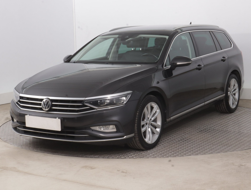 Volkswagen Passat, 2020