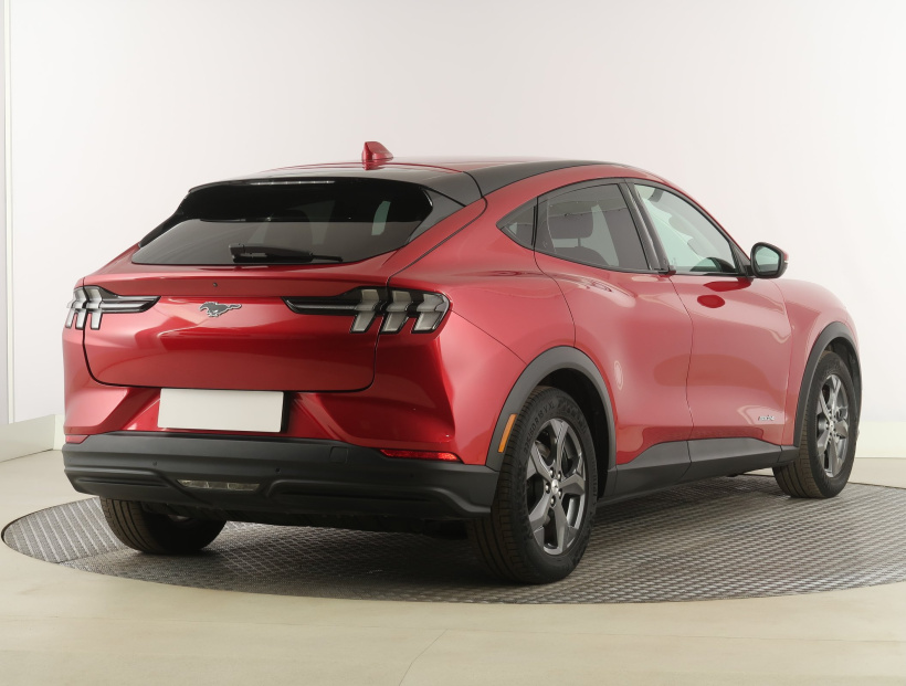 Ford Mustang Mach-E, 2022