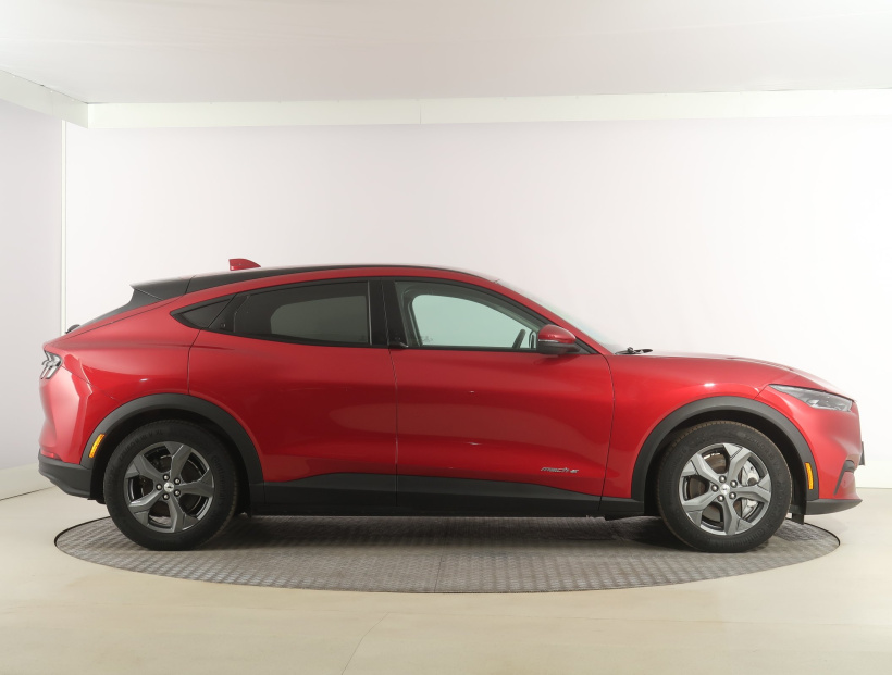 Ford Mustang Mach-E, 2022