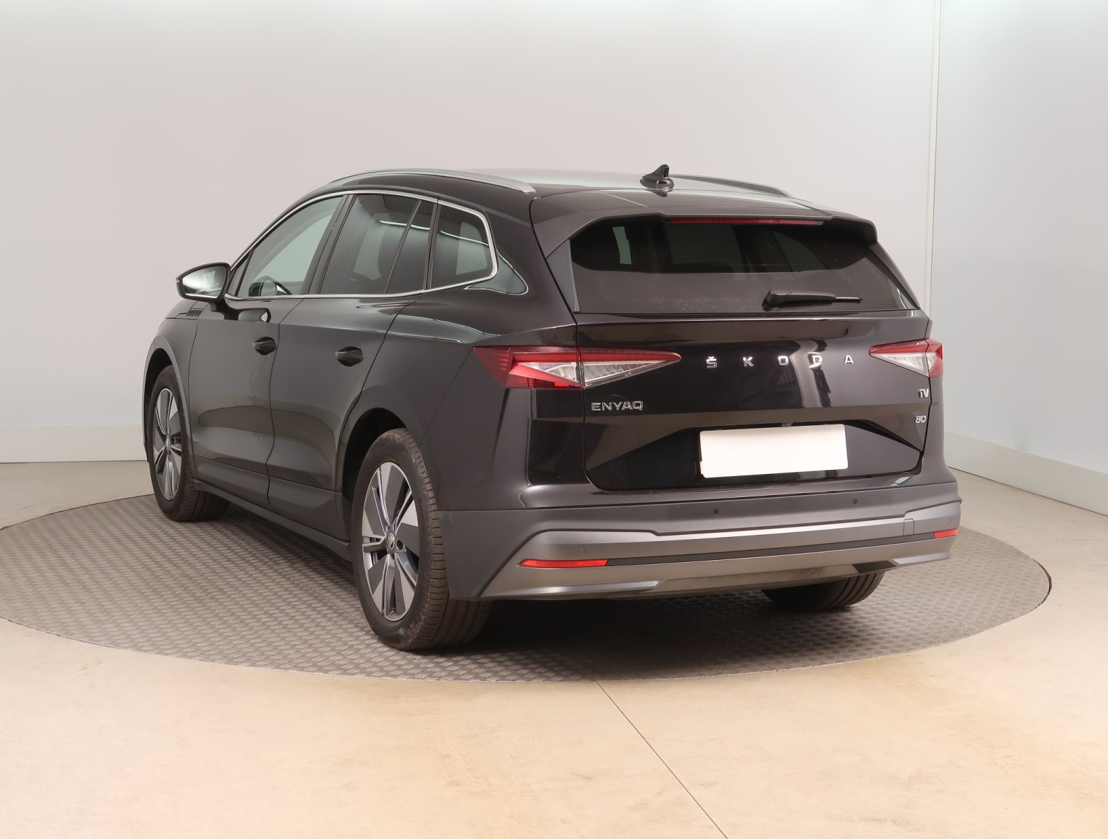 Škoda Enyaq iV 80 (82 kWh), 2021 5