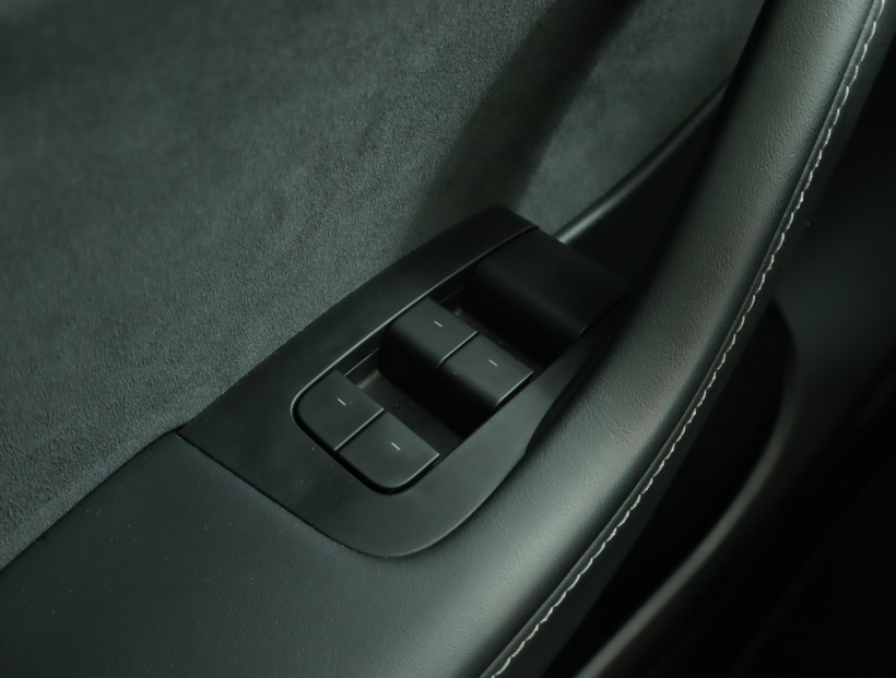 Tesla Model Y, 2022