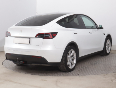 Tesla Model Y - 2022