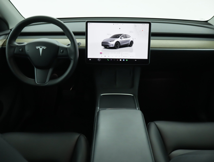 Tesla Model Y, 2022