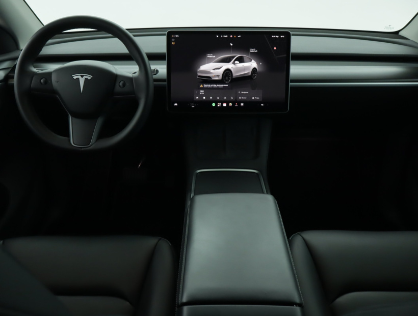 Tesla Model Y, 2022