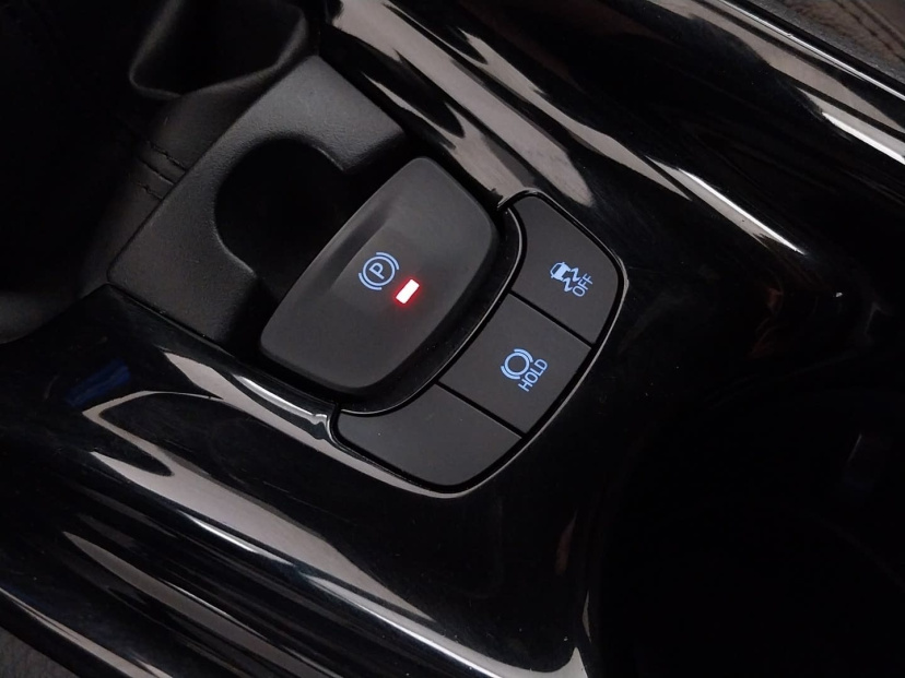 Toyota C-HR, 2019