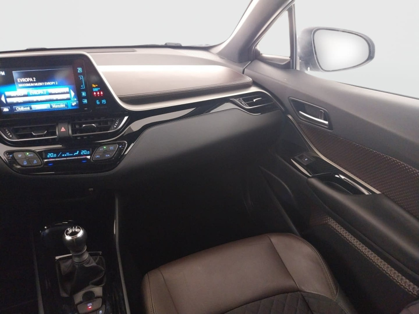 Toyota C-HR, 2019