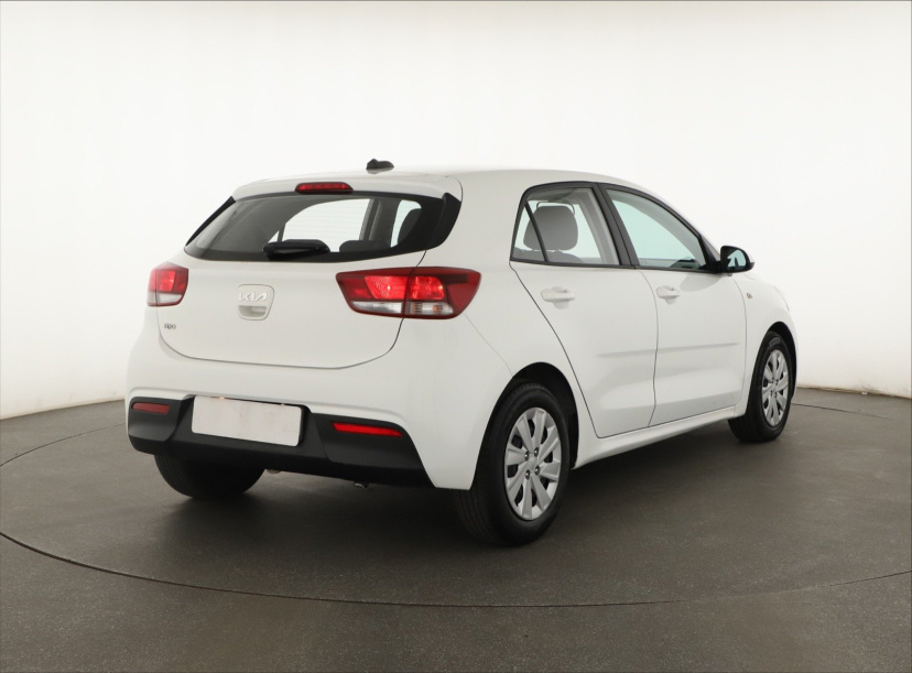 Kia Rio, 2021
