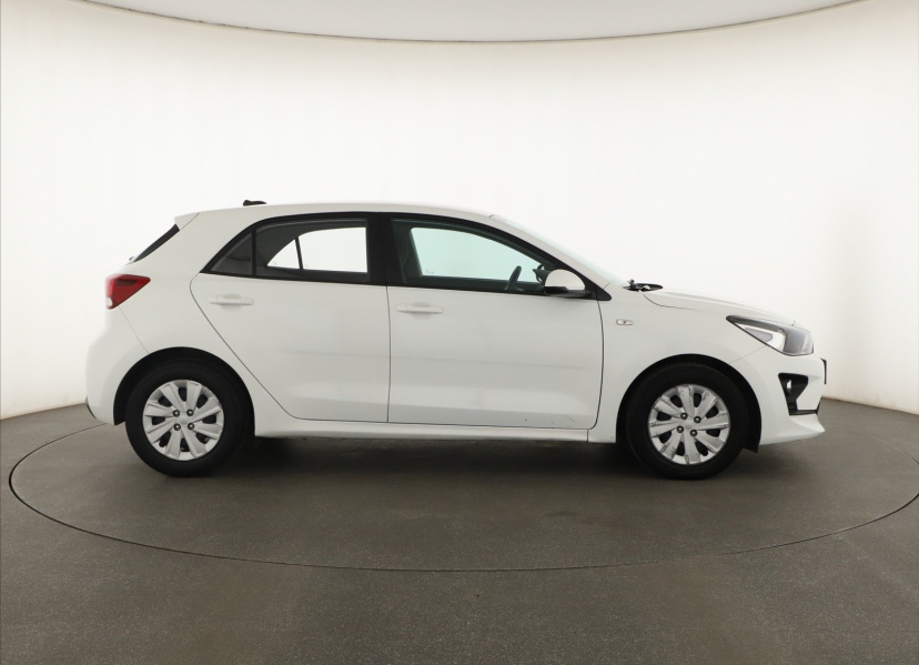 Kia Rio, 2021