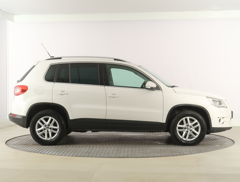 Volkswagen Tiguan, 2009