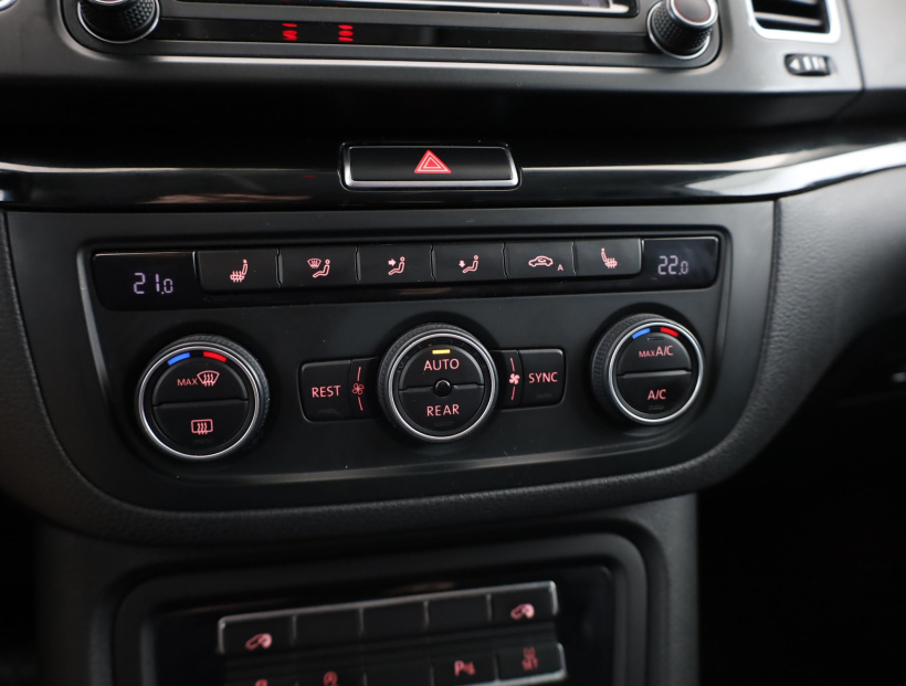 Volkswagen Sharan, 2015