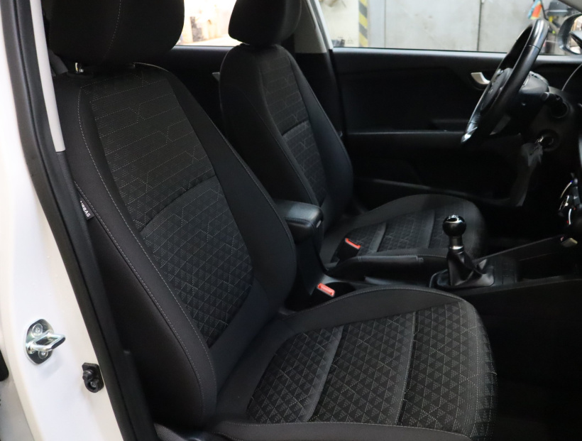 Kia Rio, 2023