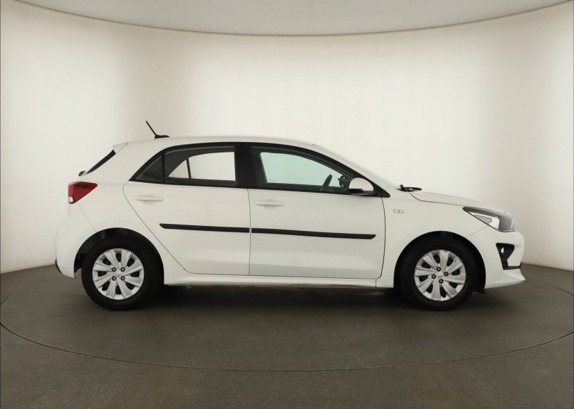 Kia Rio, 2021