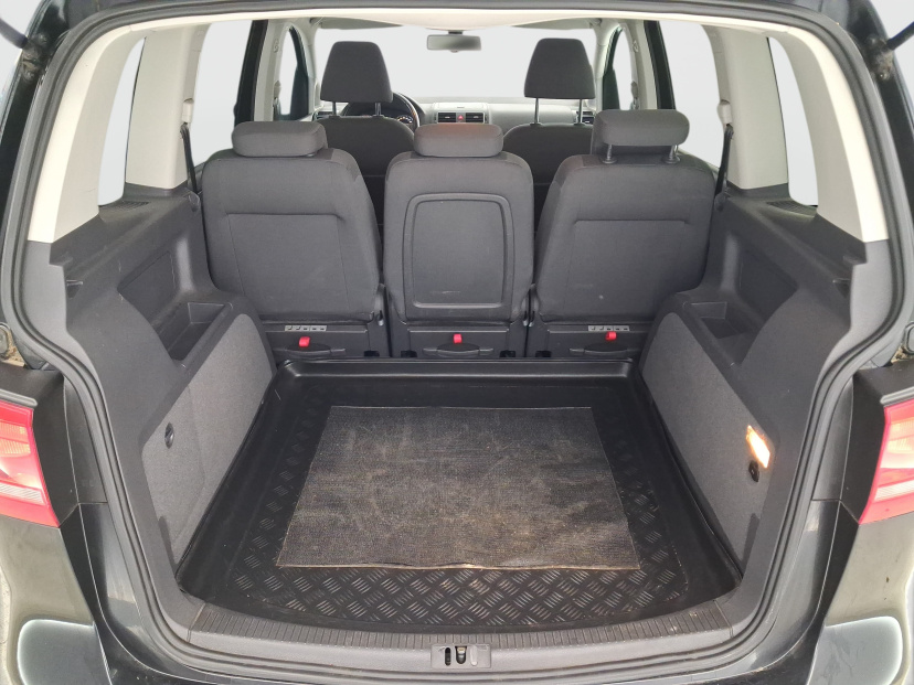 Volkswagen Touran, 2012