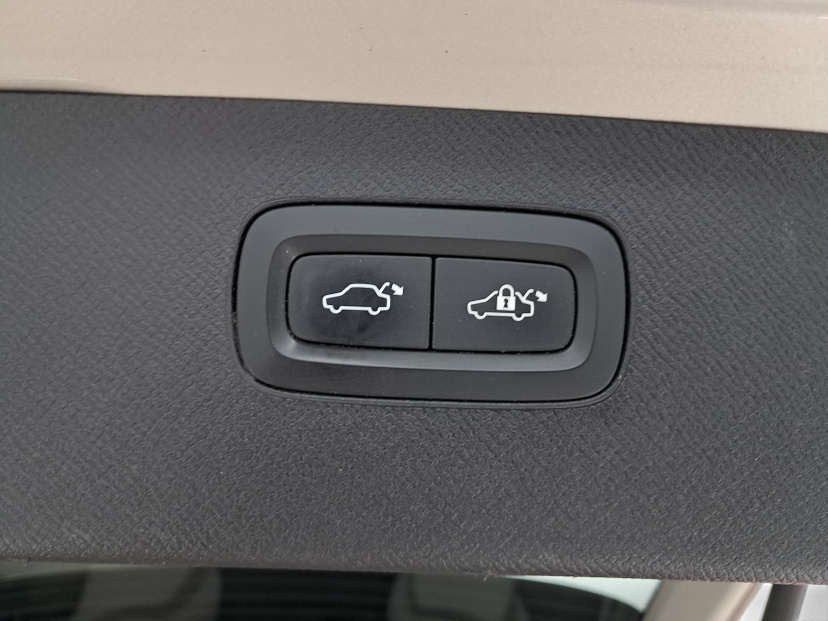 Volvo XC90, 2017