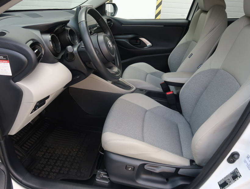 Toyota Yaris, 2022