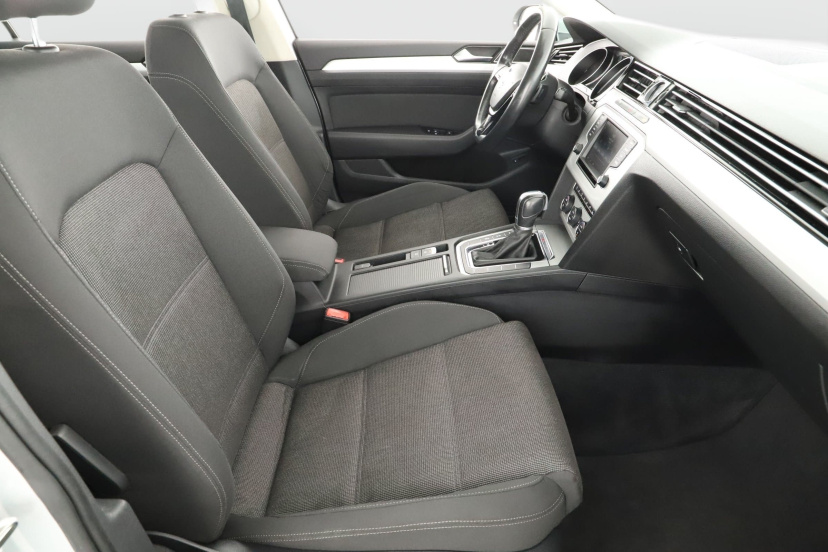 Volkswagen Passat, 2015