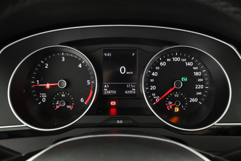 Volkswagen Passat, 2015