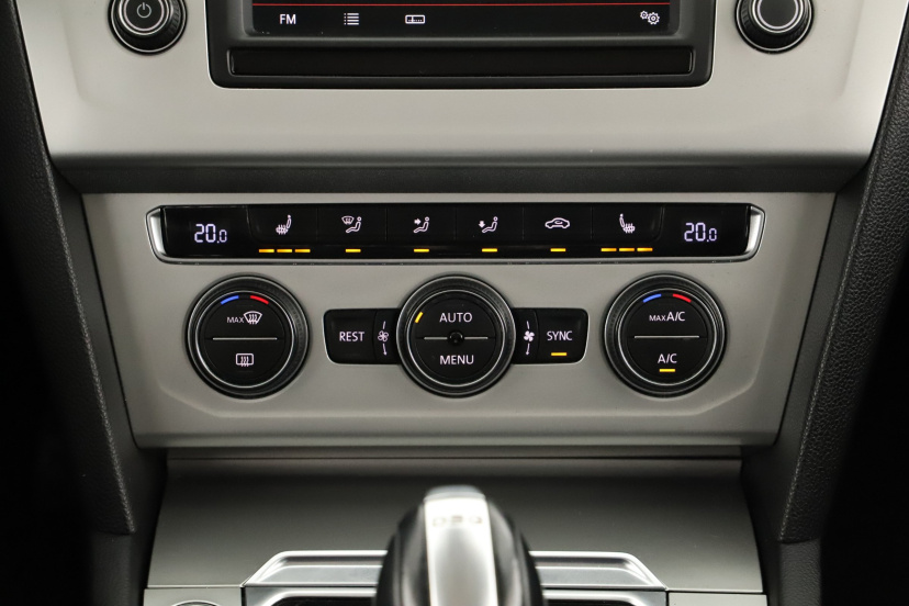 Volkswagen Passat, 2015