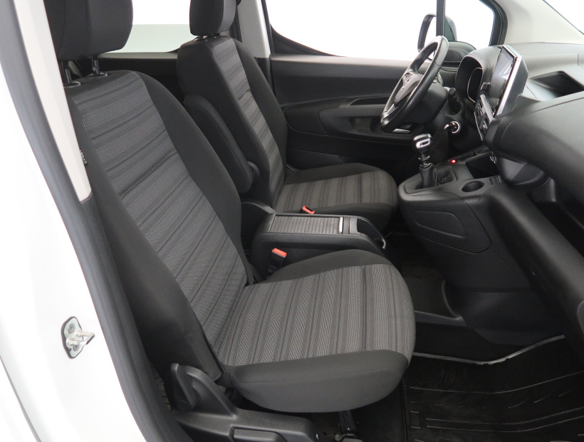 Opel Combo, 2022