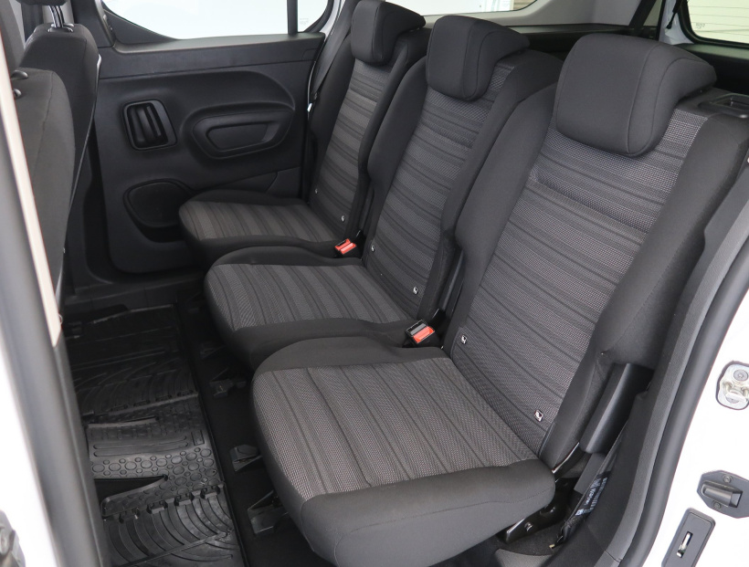 Opel Combo, 2022