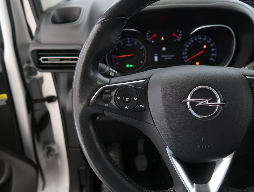 Opel Combo, 2022